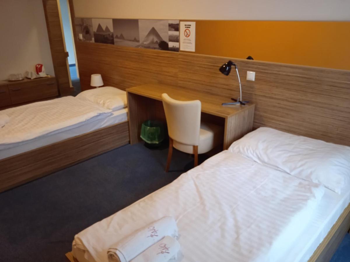 Hotelik Košice Esterno foto