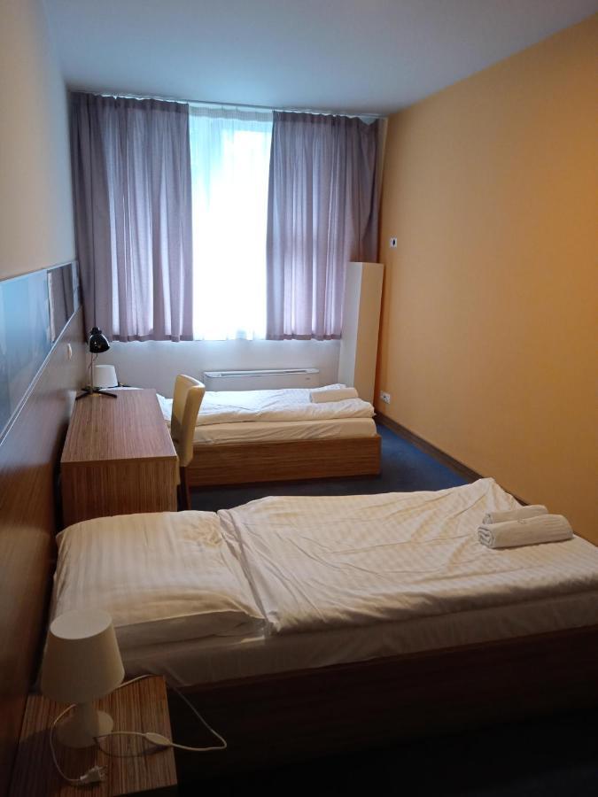 Hotelik Košice Esterno foto