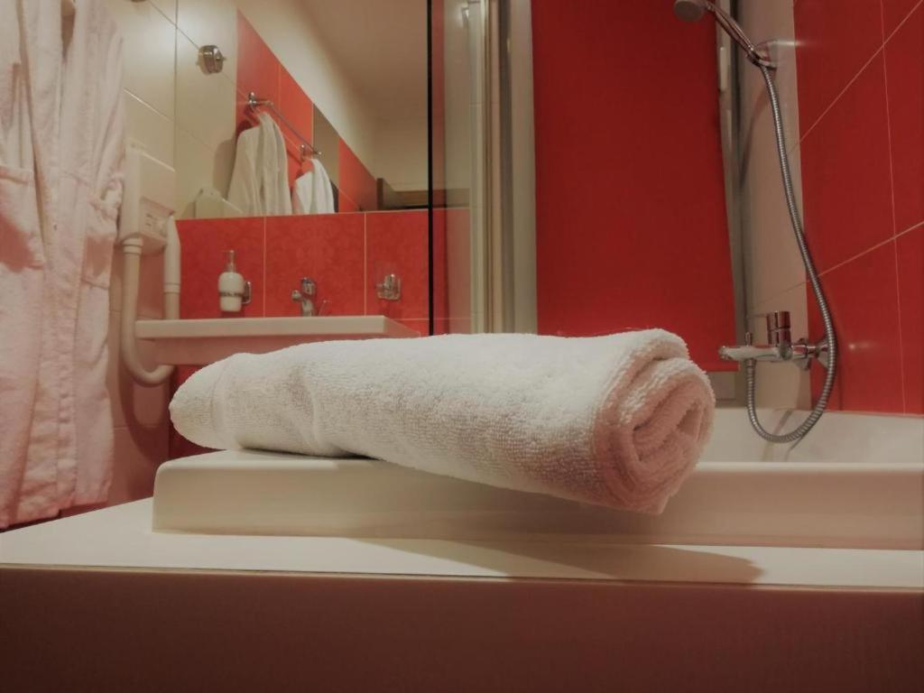 Hotelik Košice Esterno foto