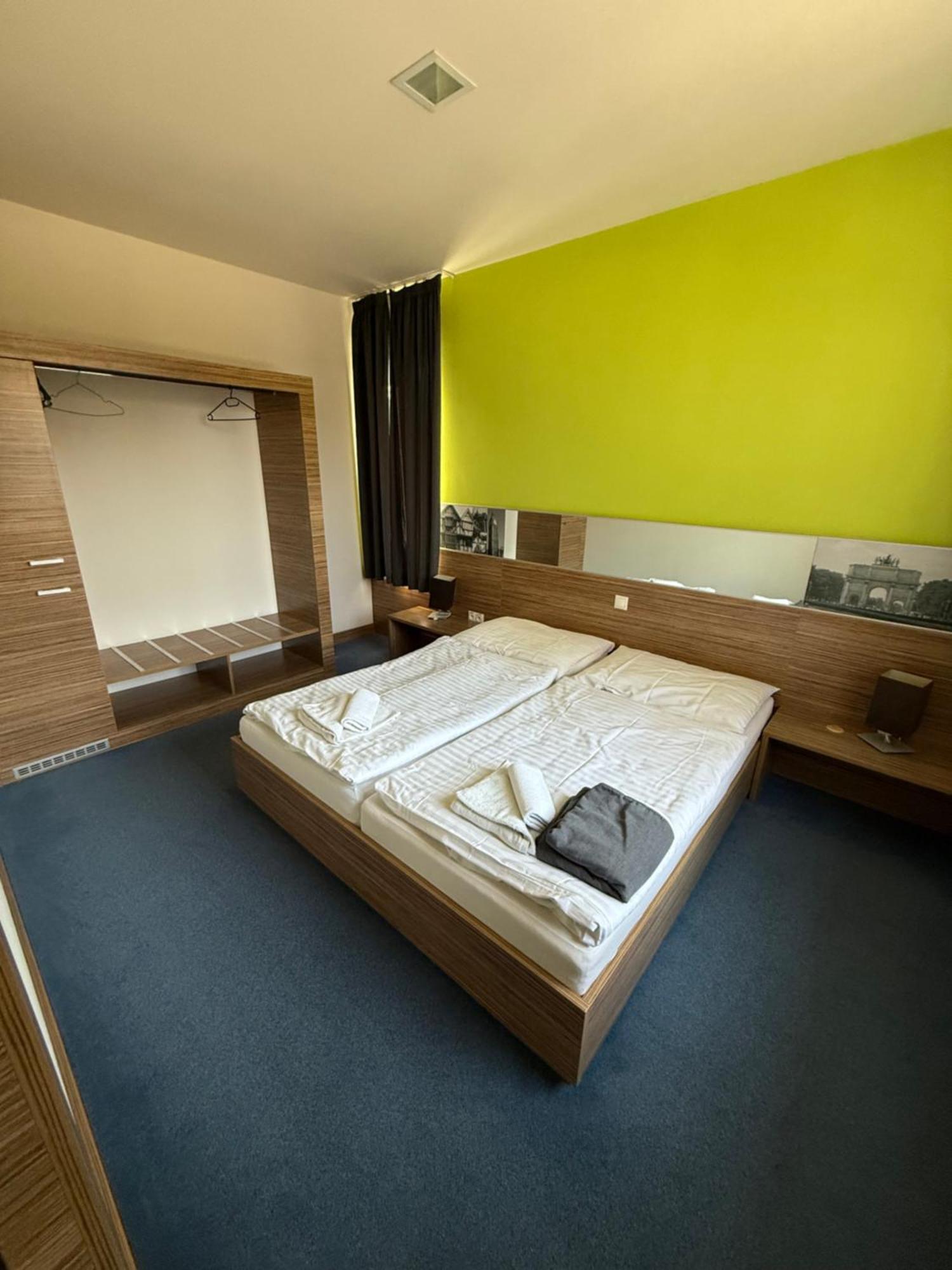 Hotelik Košice Esterno foto