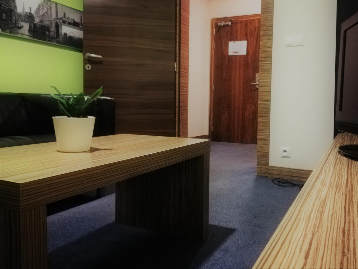 Hotelik Košice Esterno foto